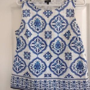 Talbot's 8P Sleeveless Top Blue Tile Pattern